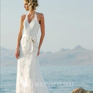 Beautiful wedding dress!
